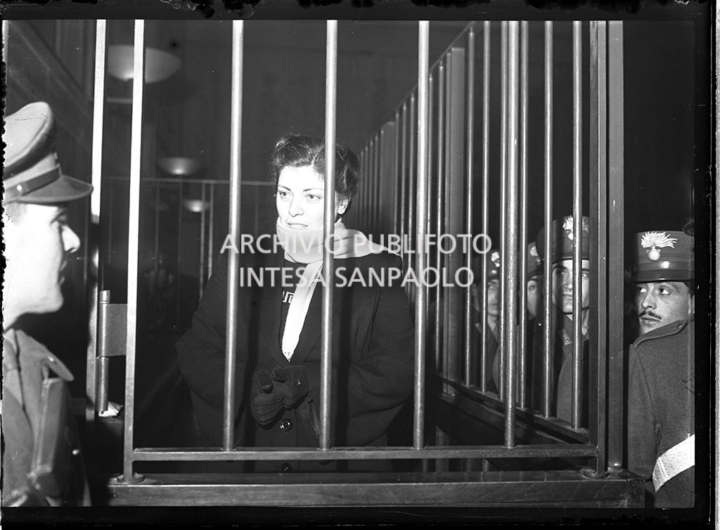Caterina Fort nella gabbia degli imputati al processo in Corte d'Assise a Milano<br>64286