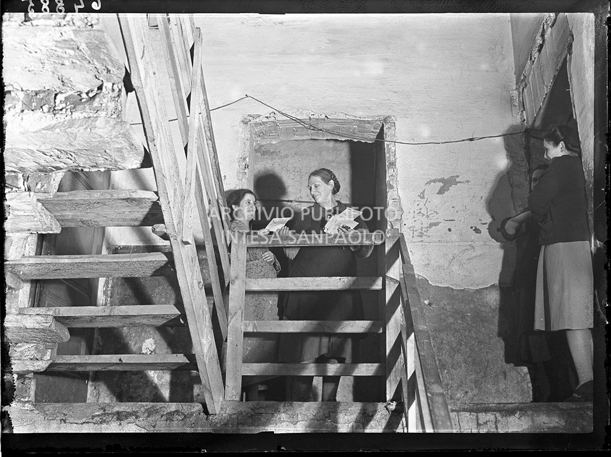 Barboni. Vita misera in via Quadrio