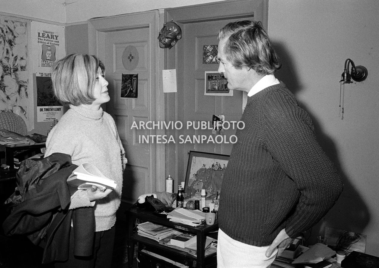 Timothy Leary con Natalia Aspesi<br>727974/26