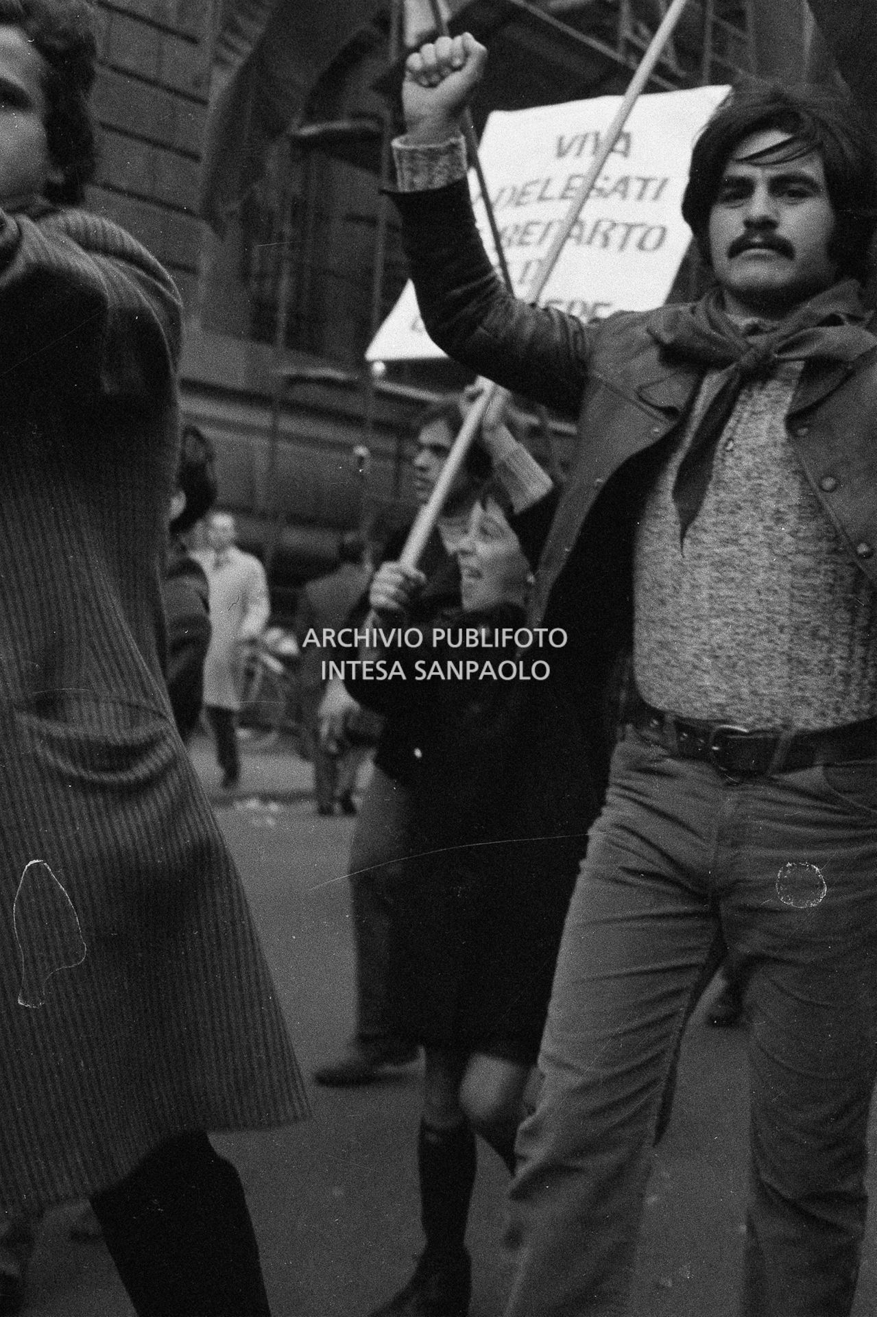 Sciopero generale per il caro casa. Morte di Antonio Annarumma