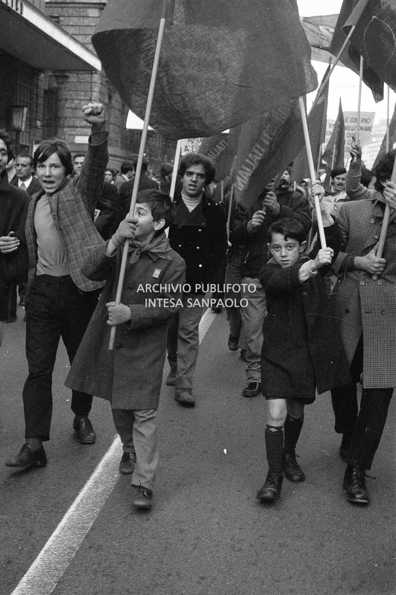 Sciopero generale per il caro casa. Morte di Antonio Annarumma