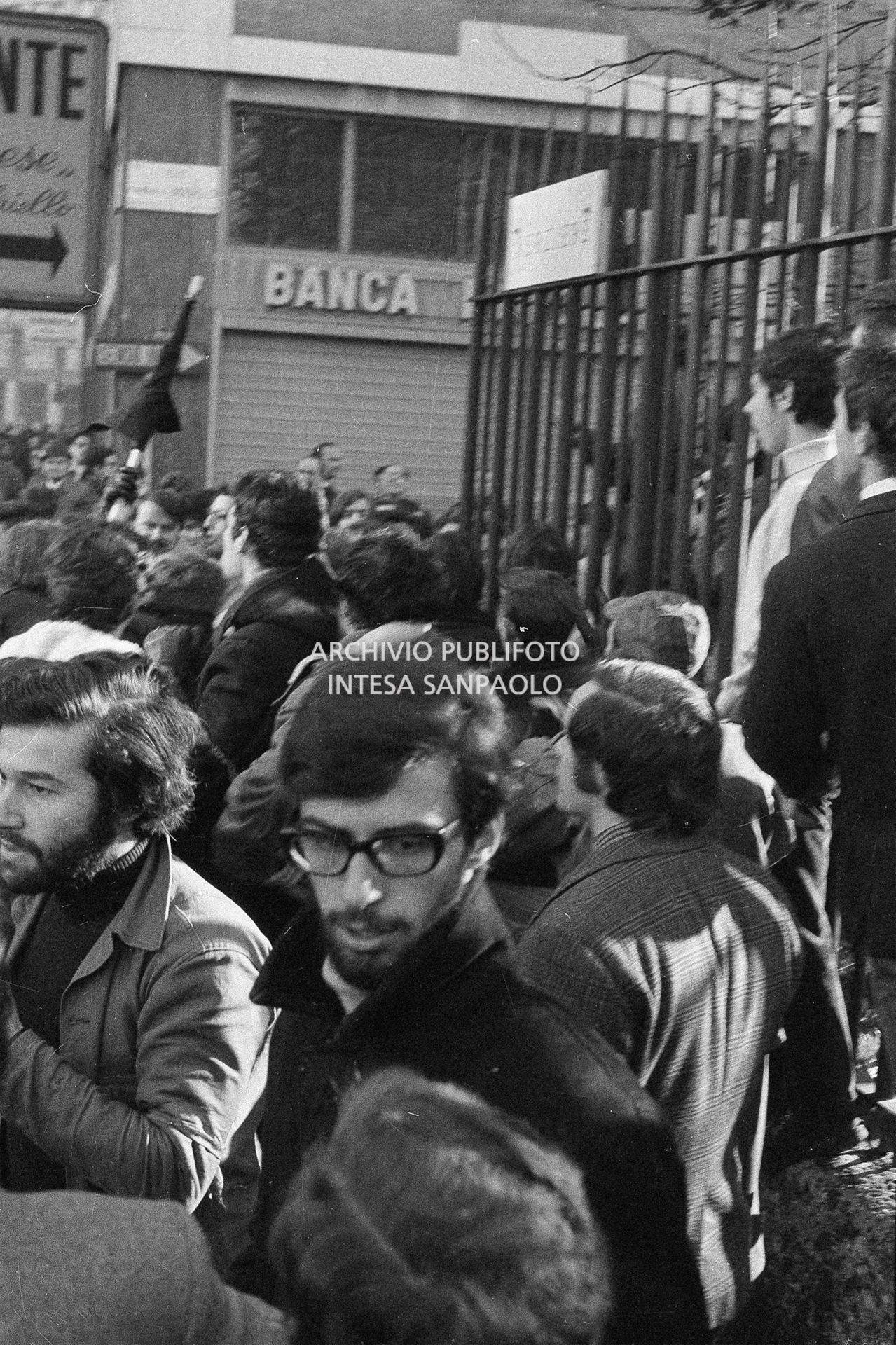Sciopero generale per il caro casa. Morte di Antonio Annarumma