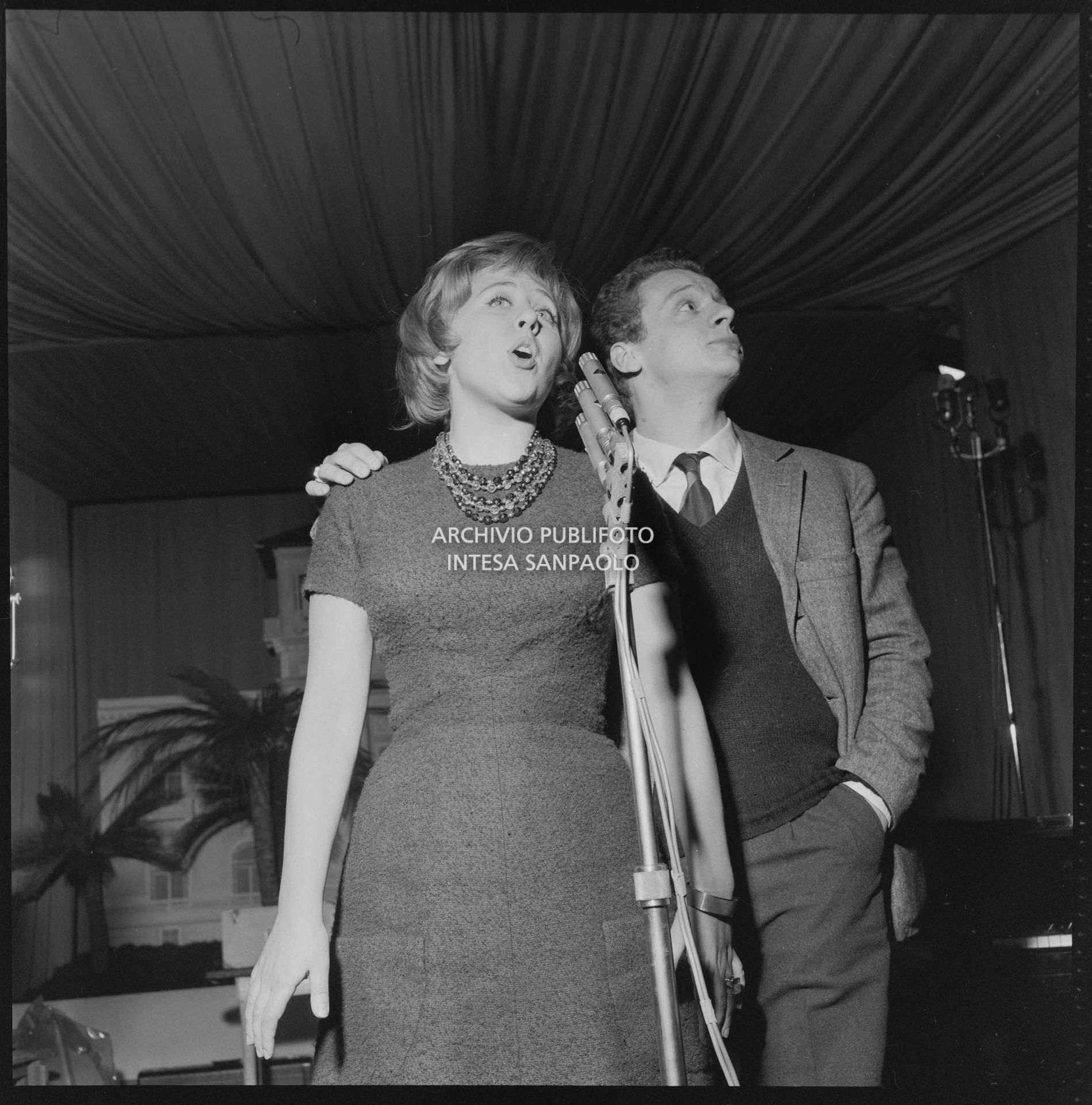 Betty Curtis e Johnny Dorelli al IX Festival della canzone italiana di Sanremo