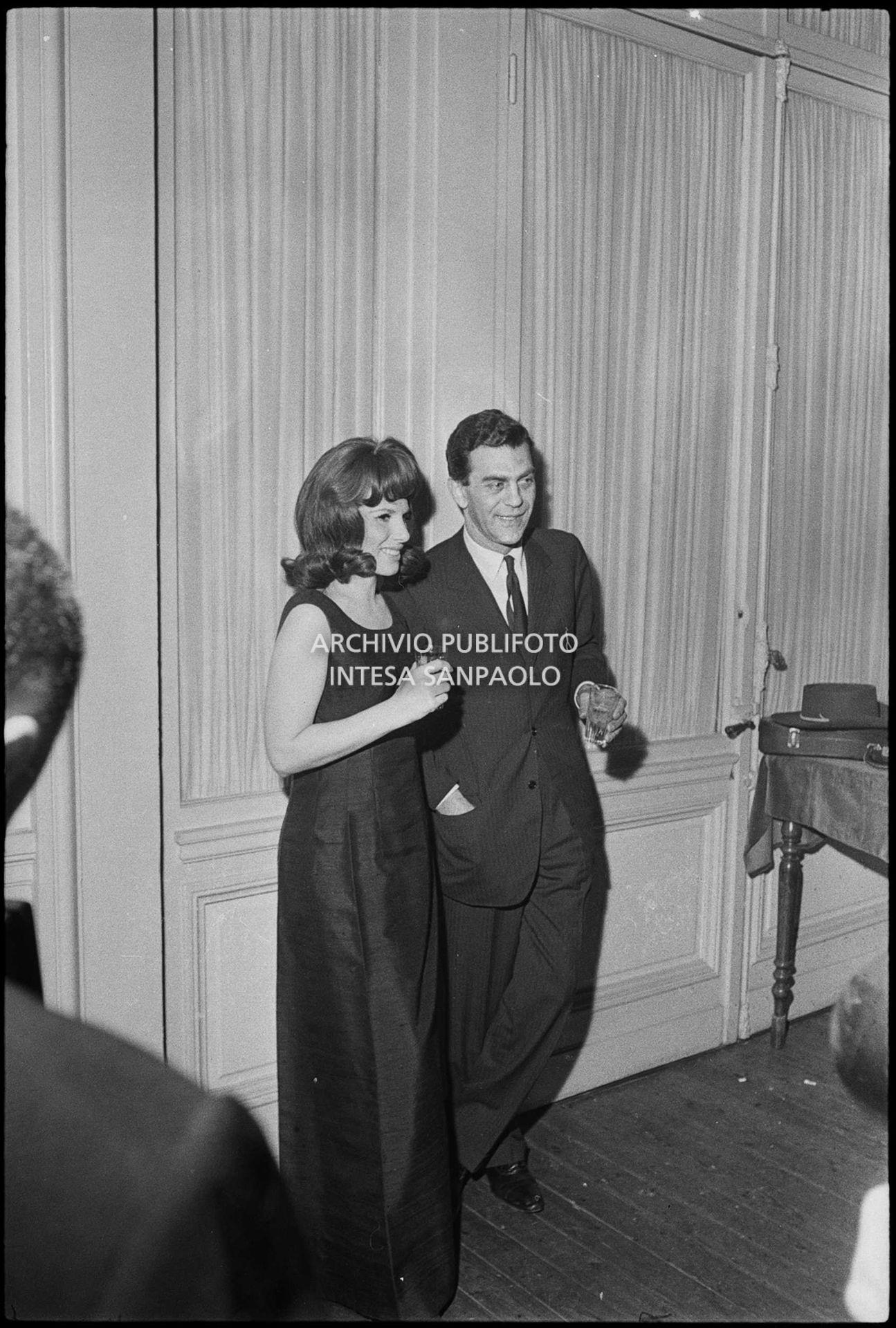 Ornella Vanoni con Joe Damiano in una pausa al XV Festival della canzone italiana di Sanremo