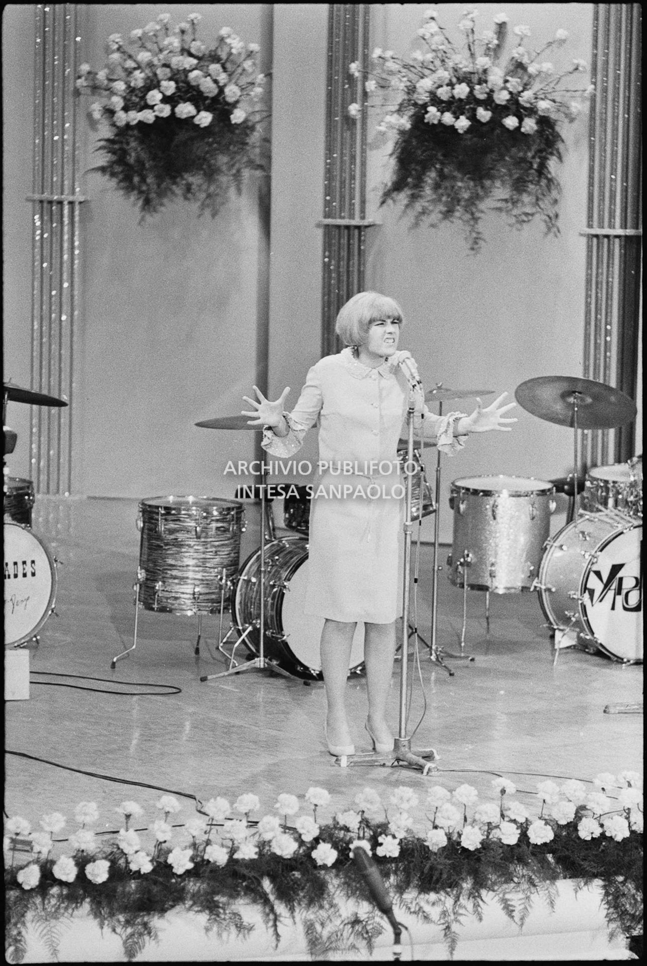 Esibizione al XVII Festival di Sanremo