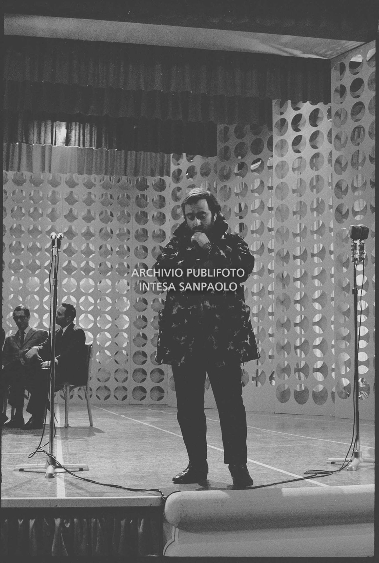 Lucio Dalla al XVII Festival della canzone italiana di Sanremo