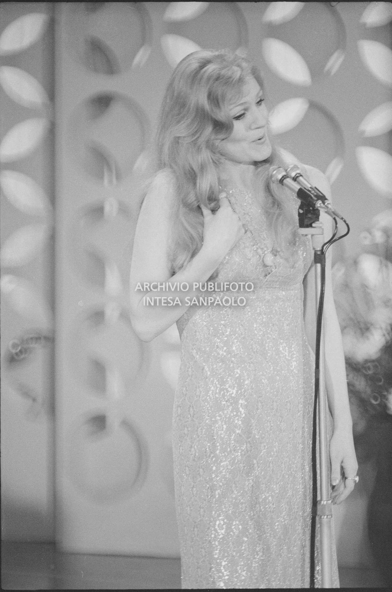 Anna German canta al Festival di Sanremo