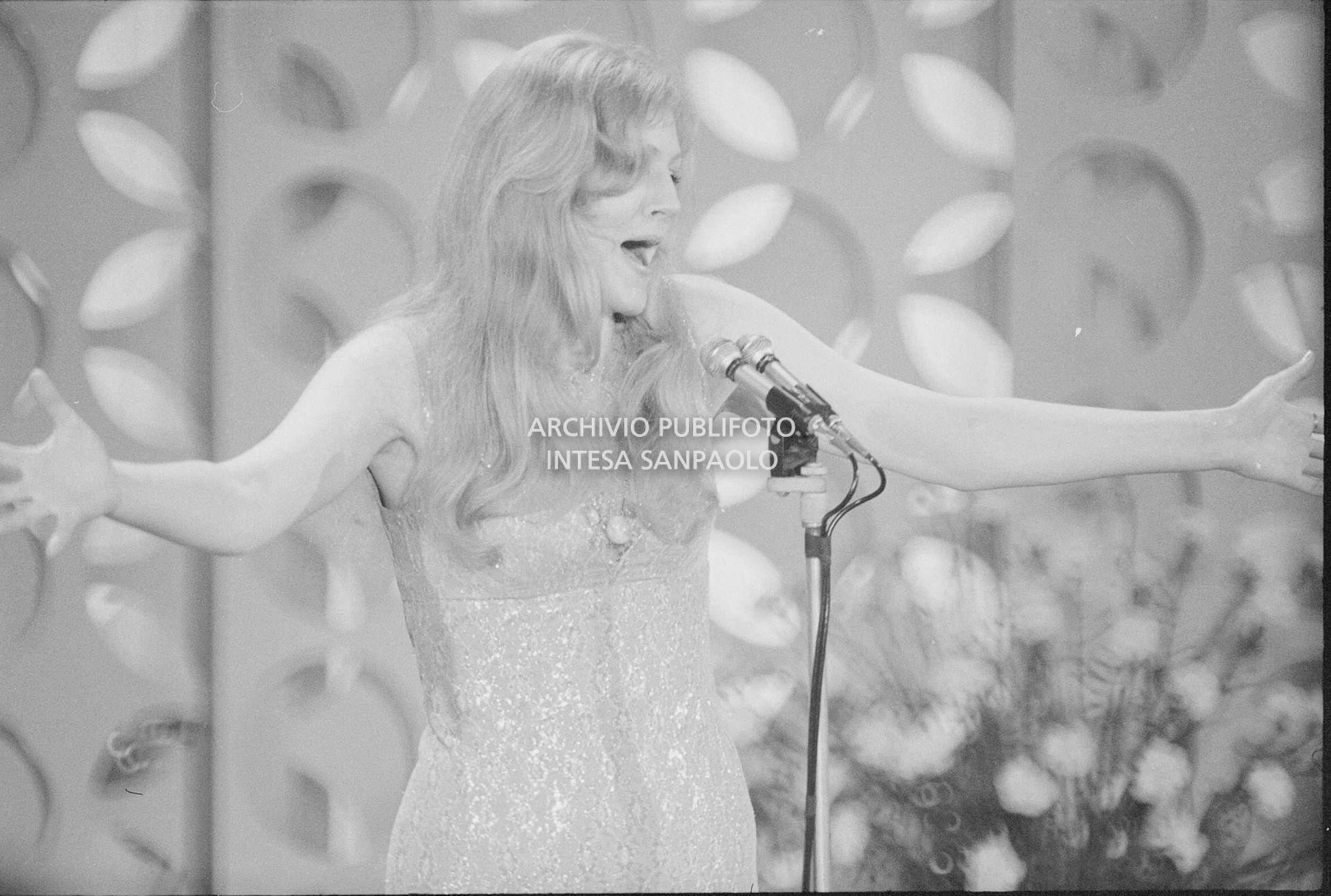 Anna German canta al Festival di Sanremo