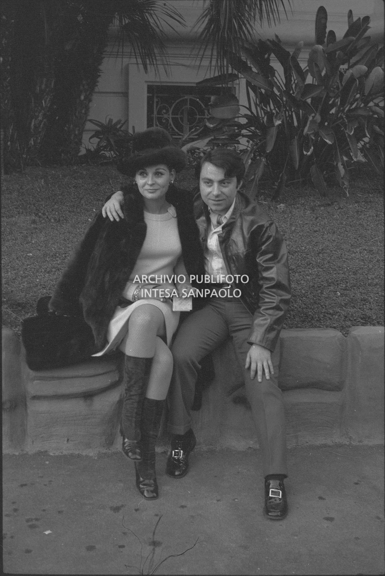 Peppino Gagliardi con la fidanzata Angela Luce al XVIII Festival della canzone italiana di Sanremo