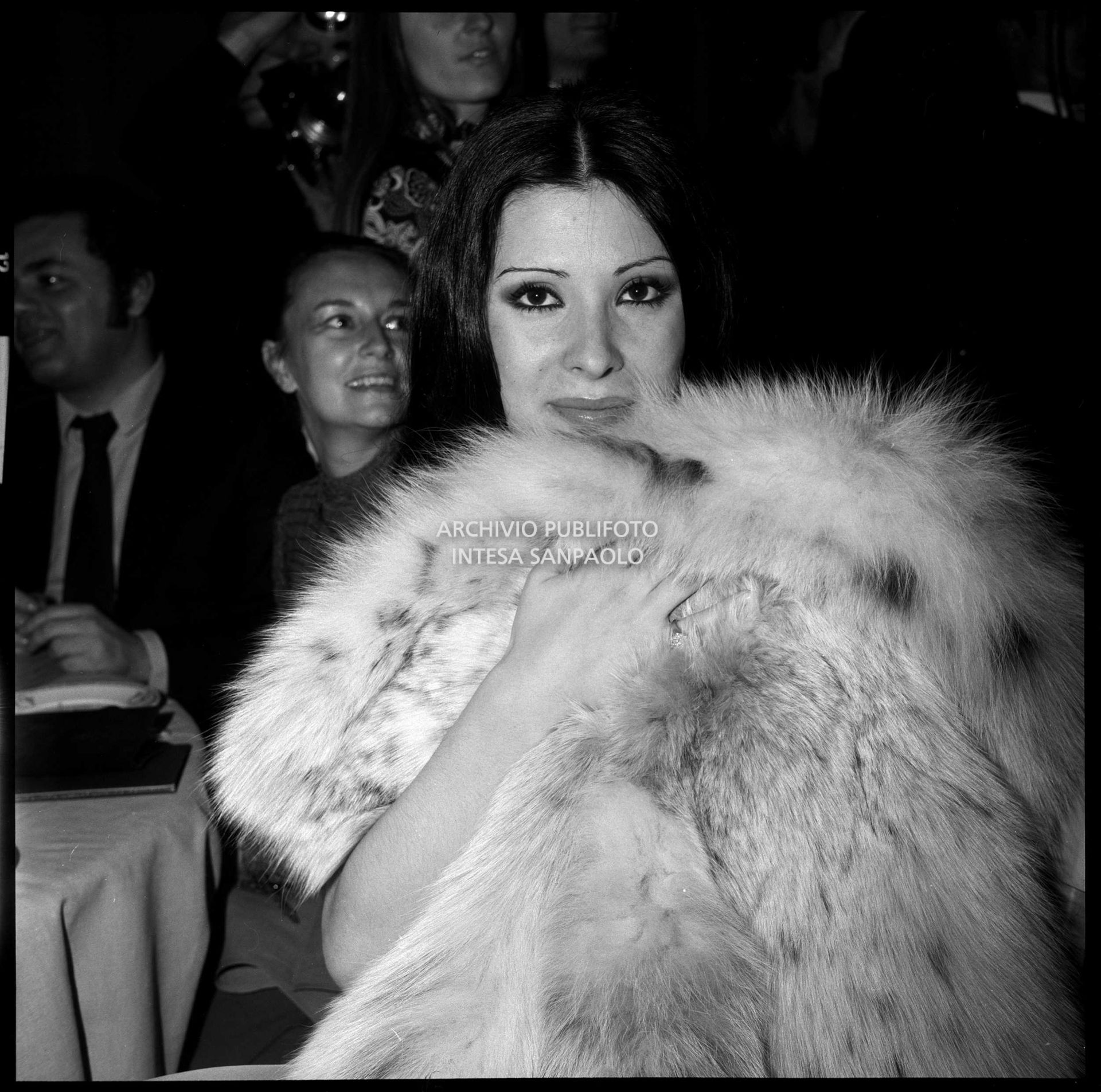 Rosanna Fratello in pelliccia nei giorni del XXIV Festival di Sanremo