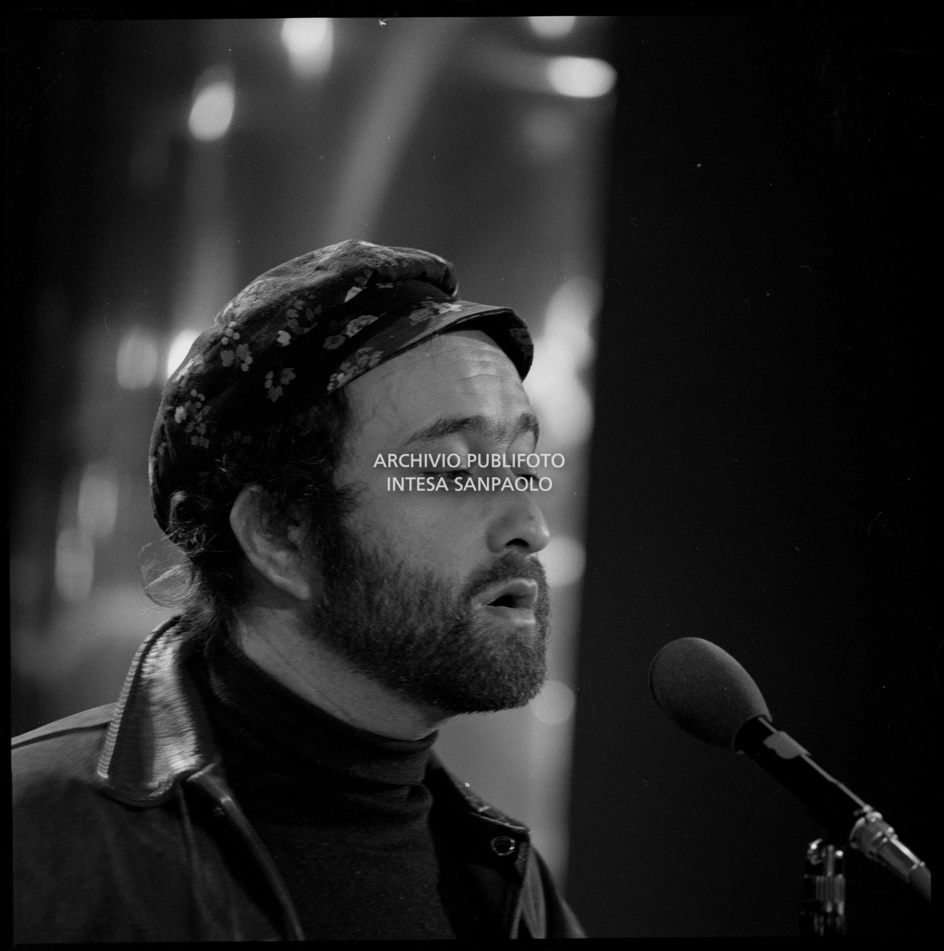 Lucio Dalla al XXI Festival della canzone italiana di Sanremo