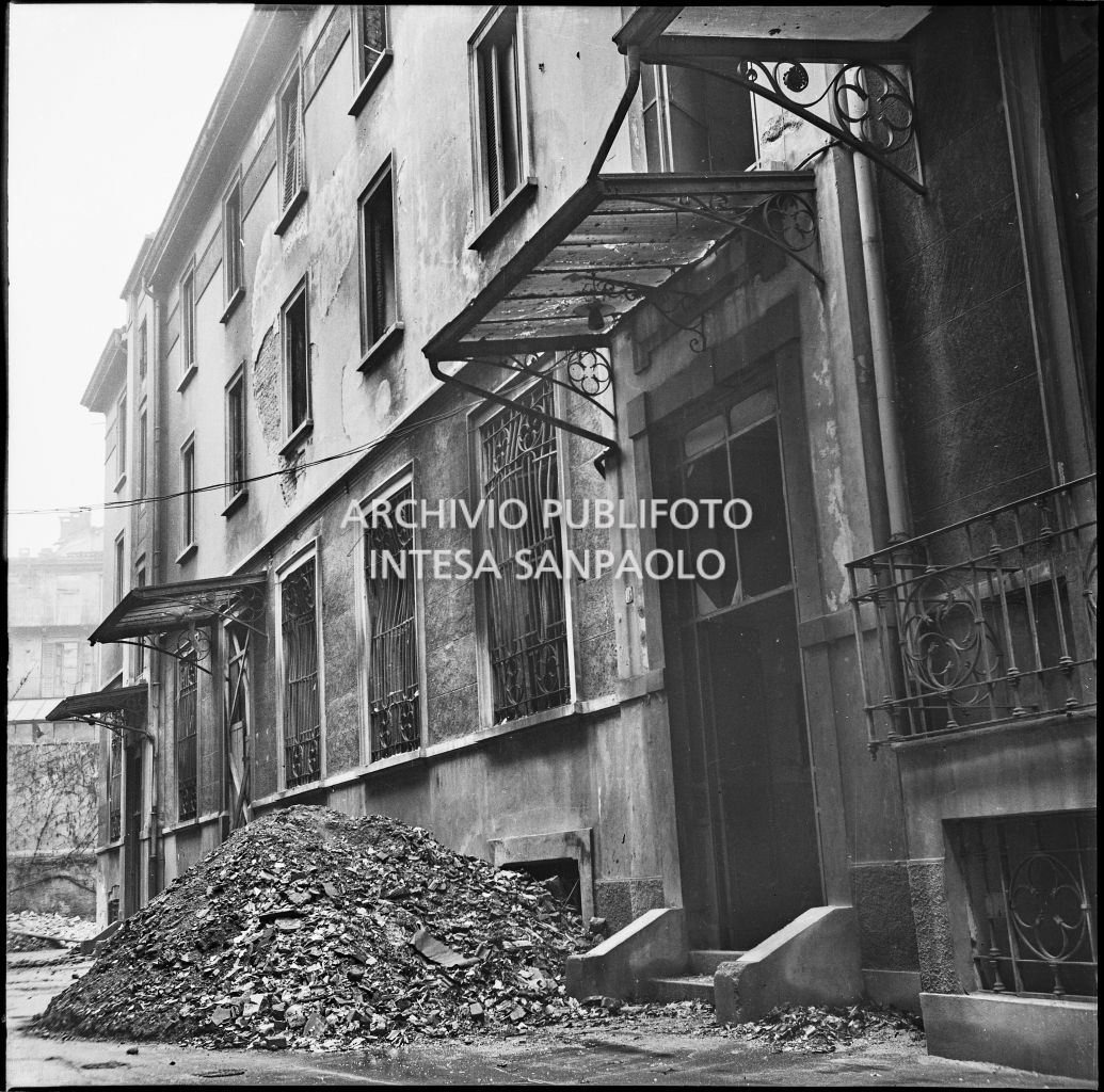 Bombardamenti. Adriatica, Piazza del Carmine