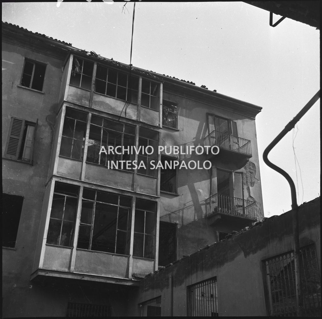 Bombardamenti. [Amministrazione], corso Garibaldi