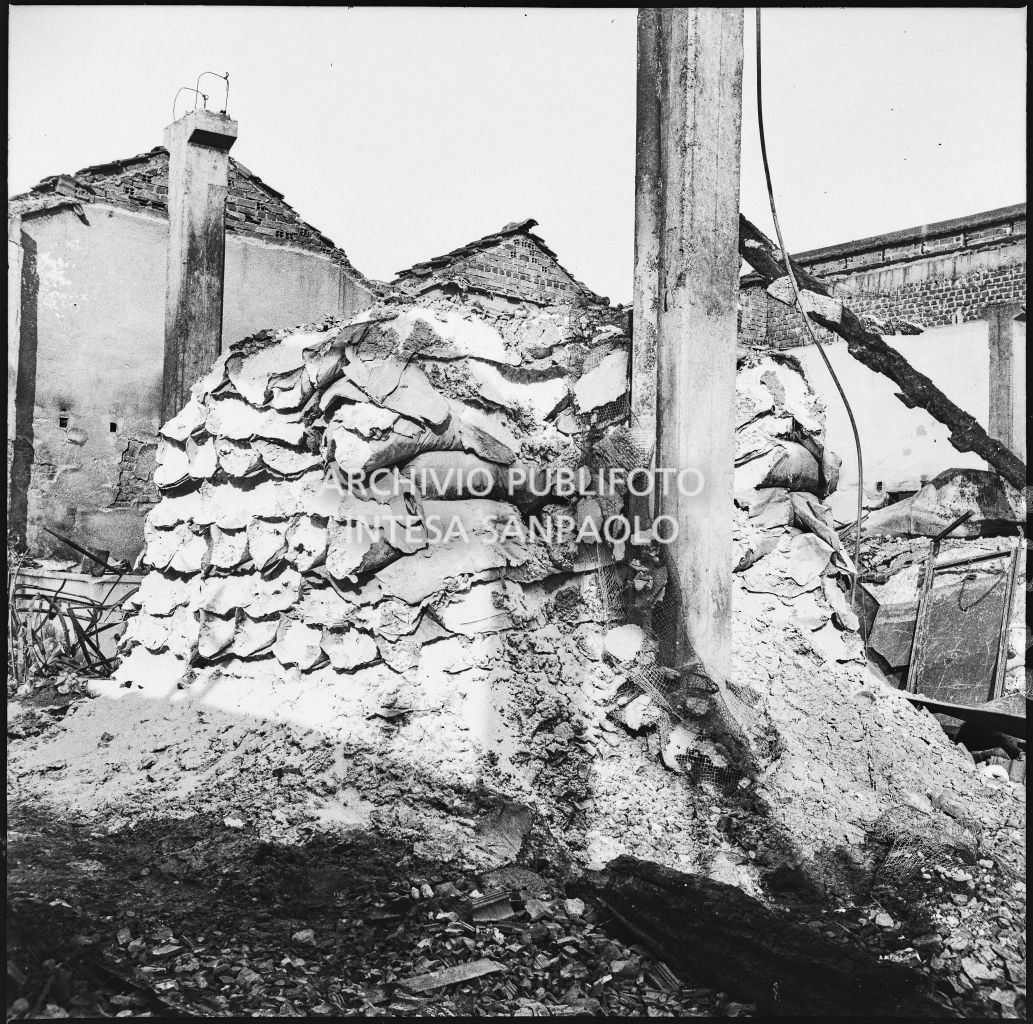 Bombardamenti. Barzaghi