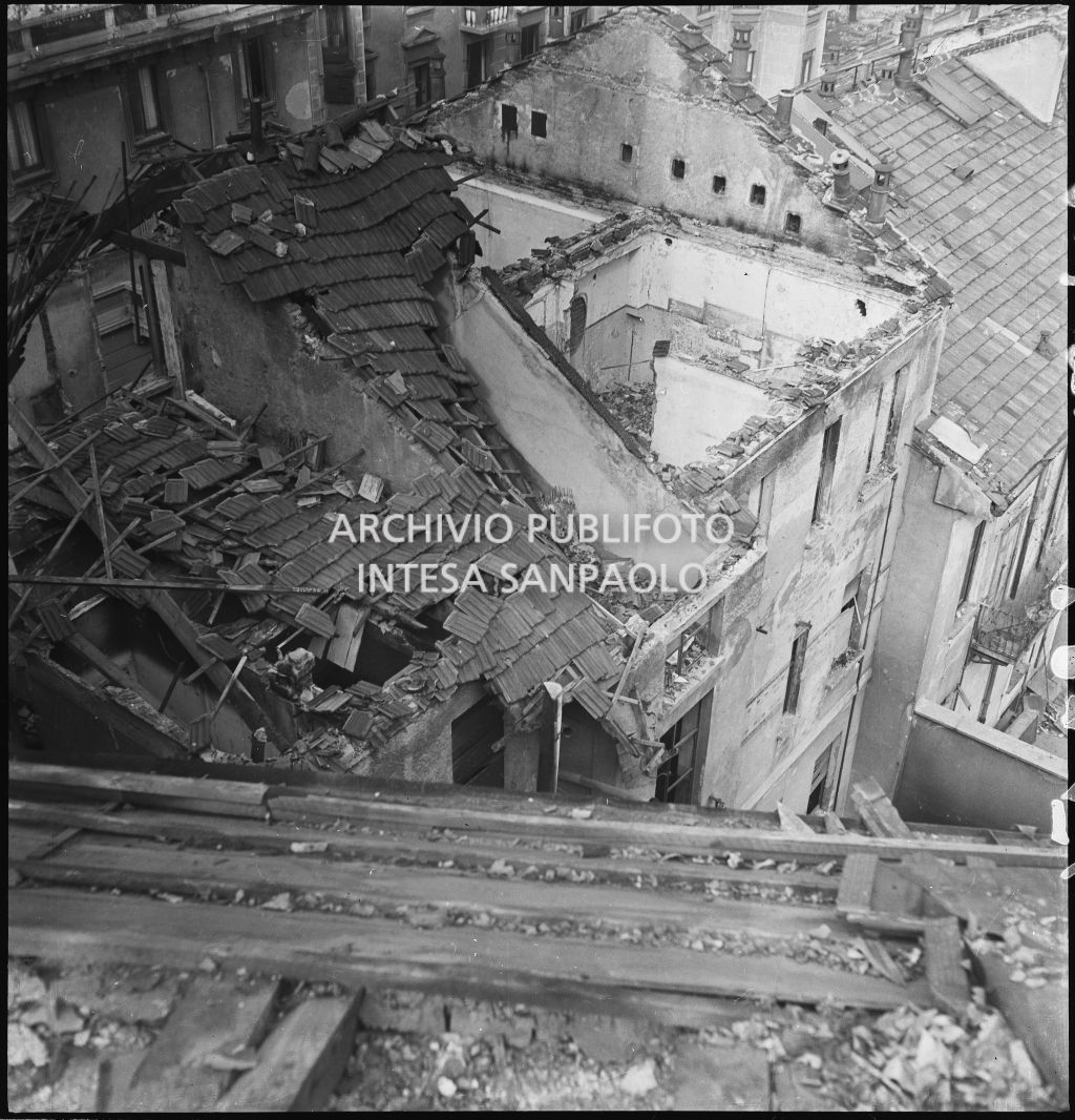 Bombardamenti. Bianchi