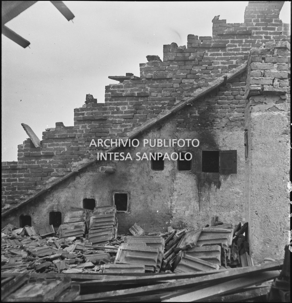 Bombardamenti. Bianchi