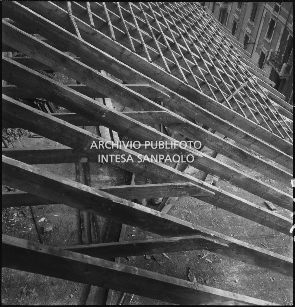 Bombardamenti. Bianchi