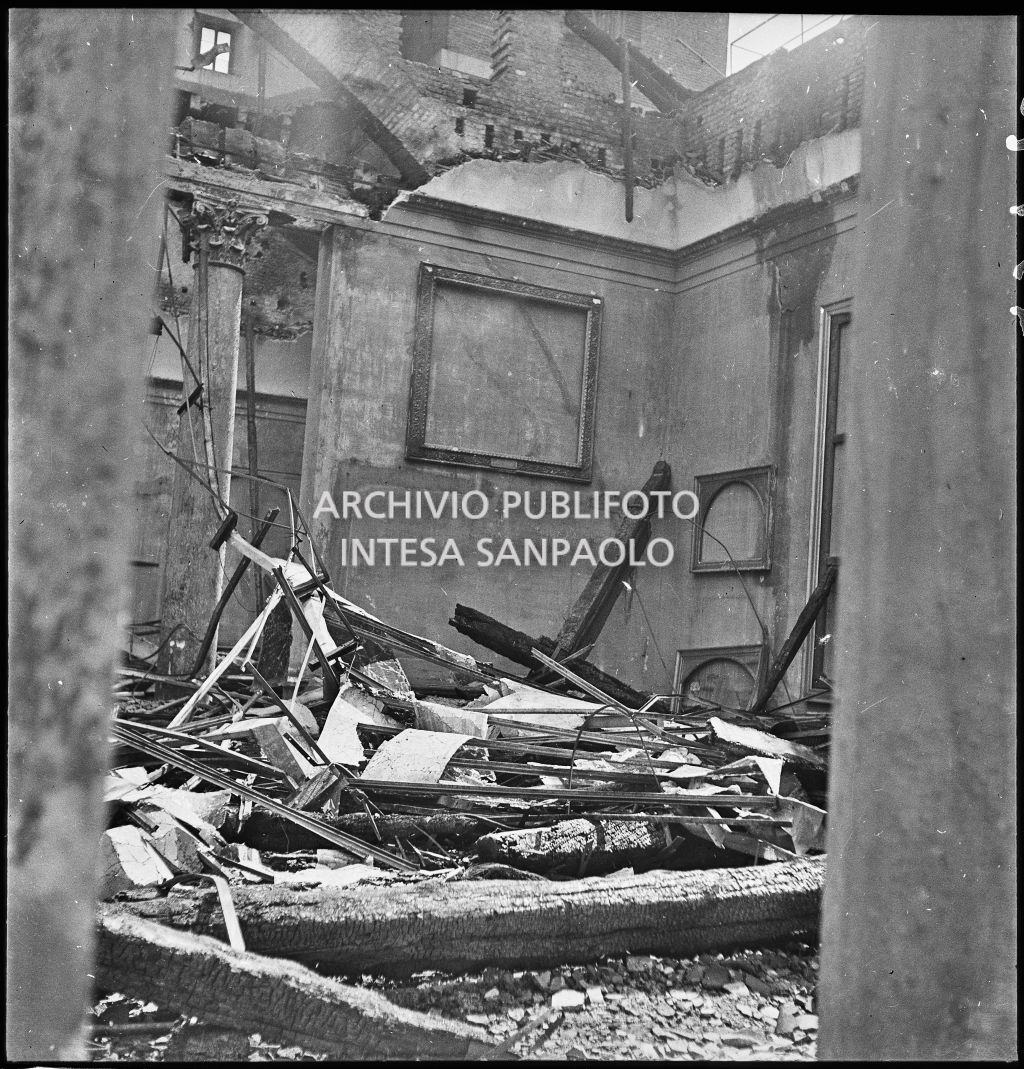Saloni Napoleonici della Pinacoteca di Brera duramente colpiti dai bombardamenti