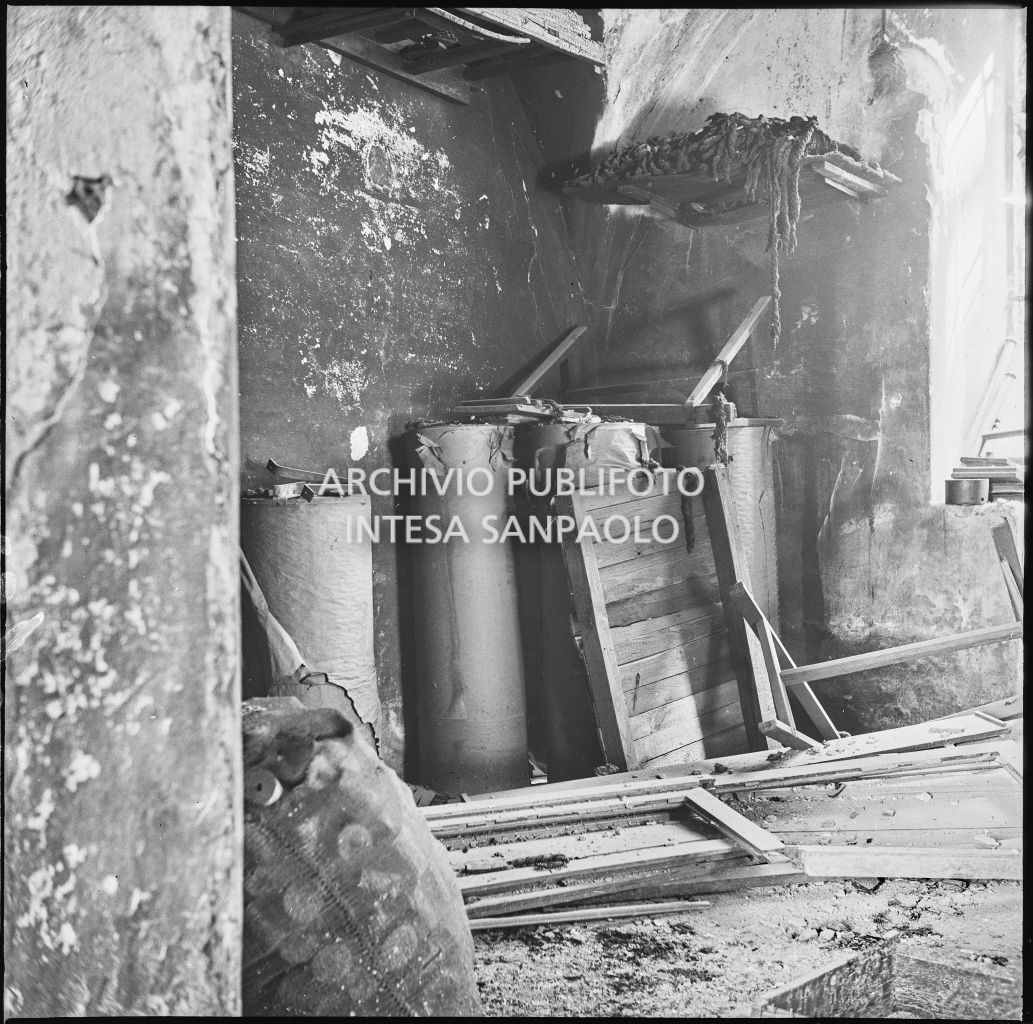 Bombardamenti. Cassa di Risparmio