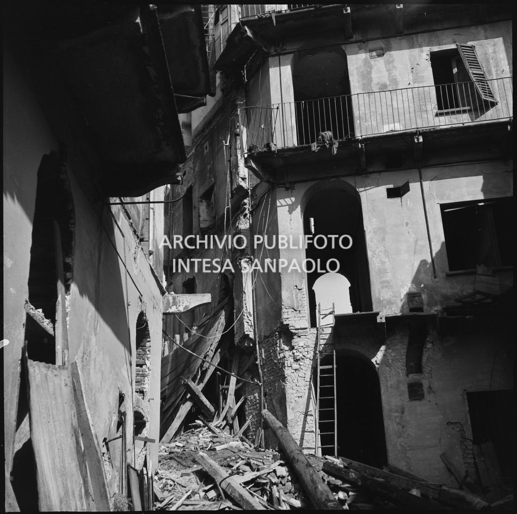 Bombardamenti. Castoldi