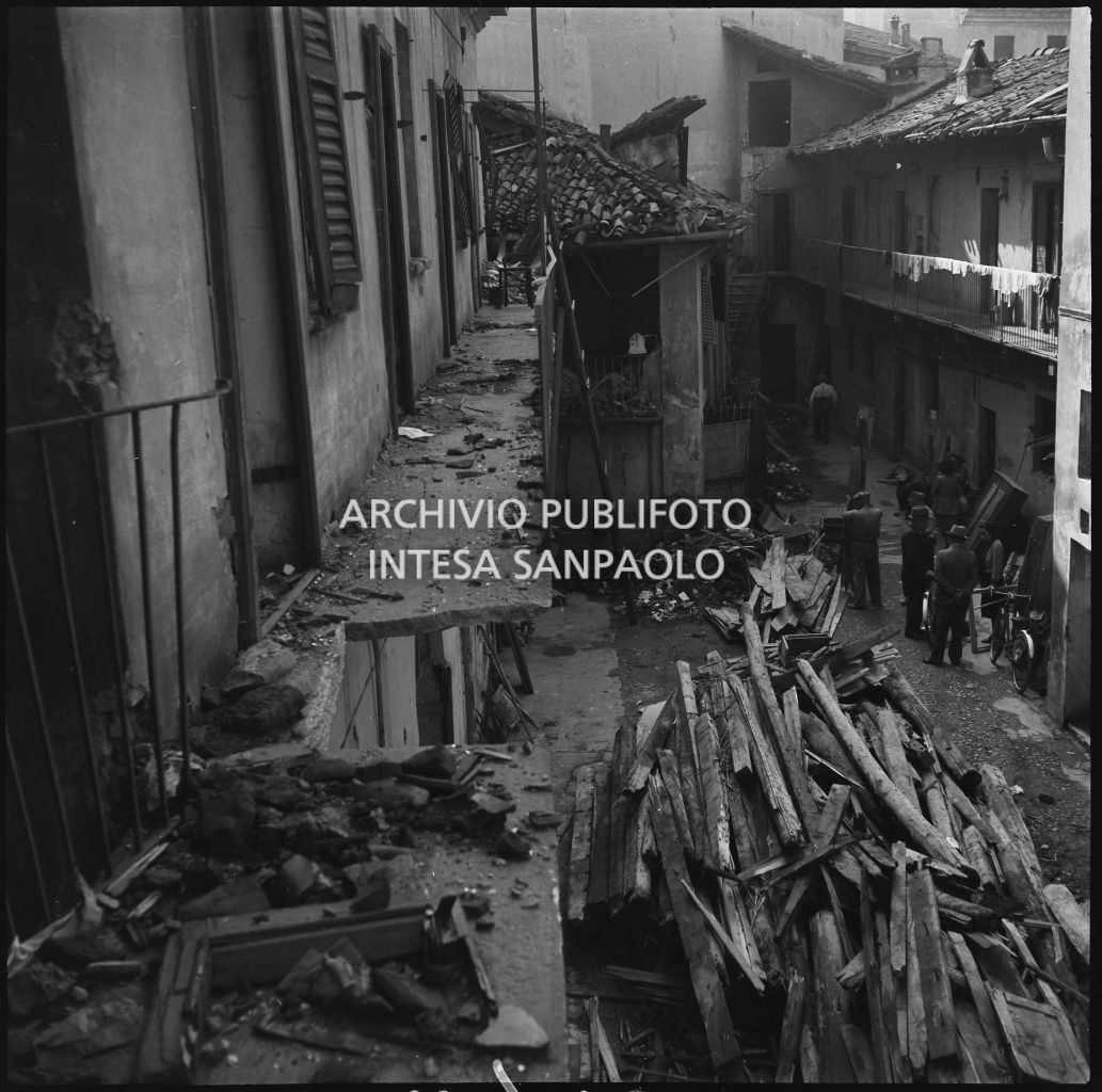 Bombardamenti. Castoldi