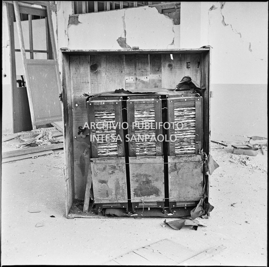 Bombardamenti. Carbone Ing.