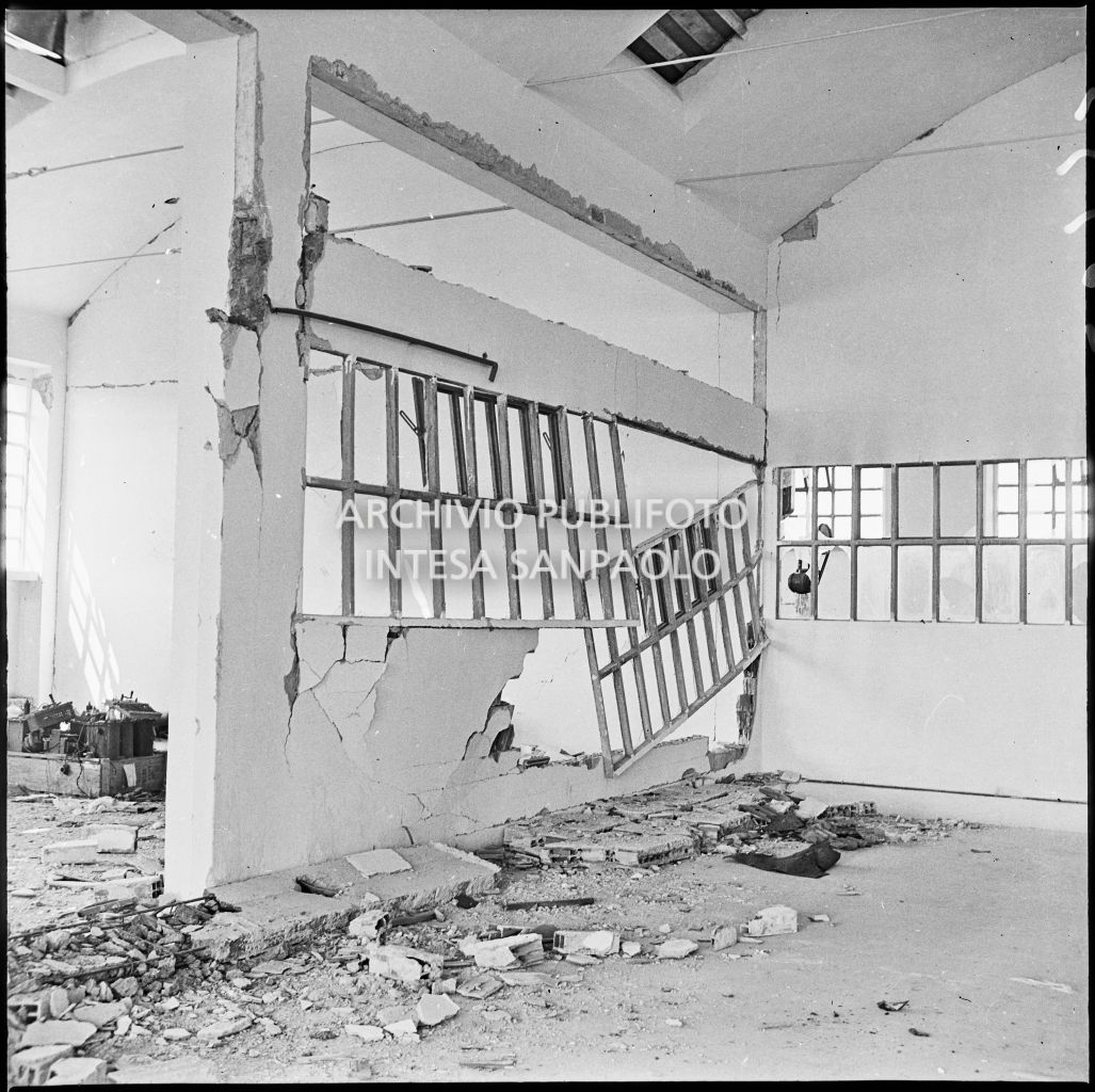 Bombardamenti. Carbone Ing.