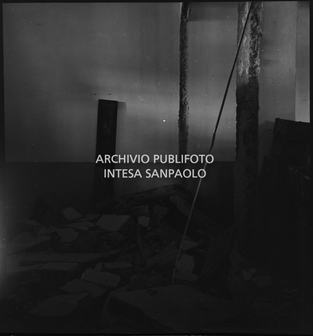 Bombardamenti. Carbone Ing.