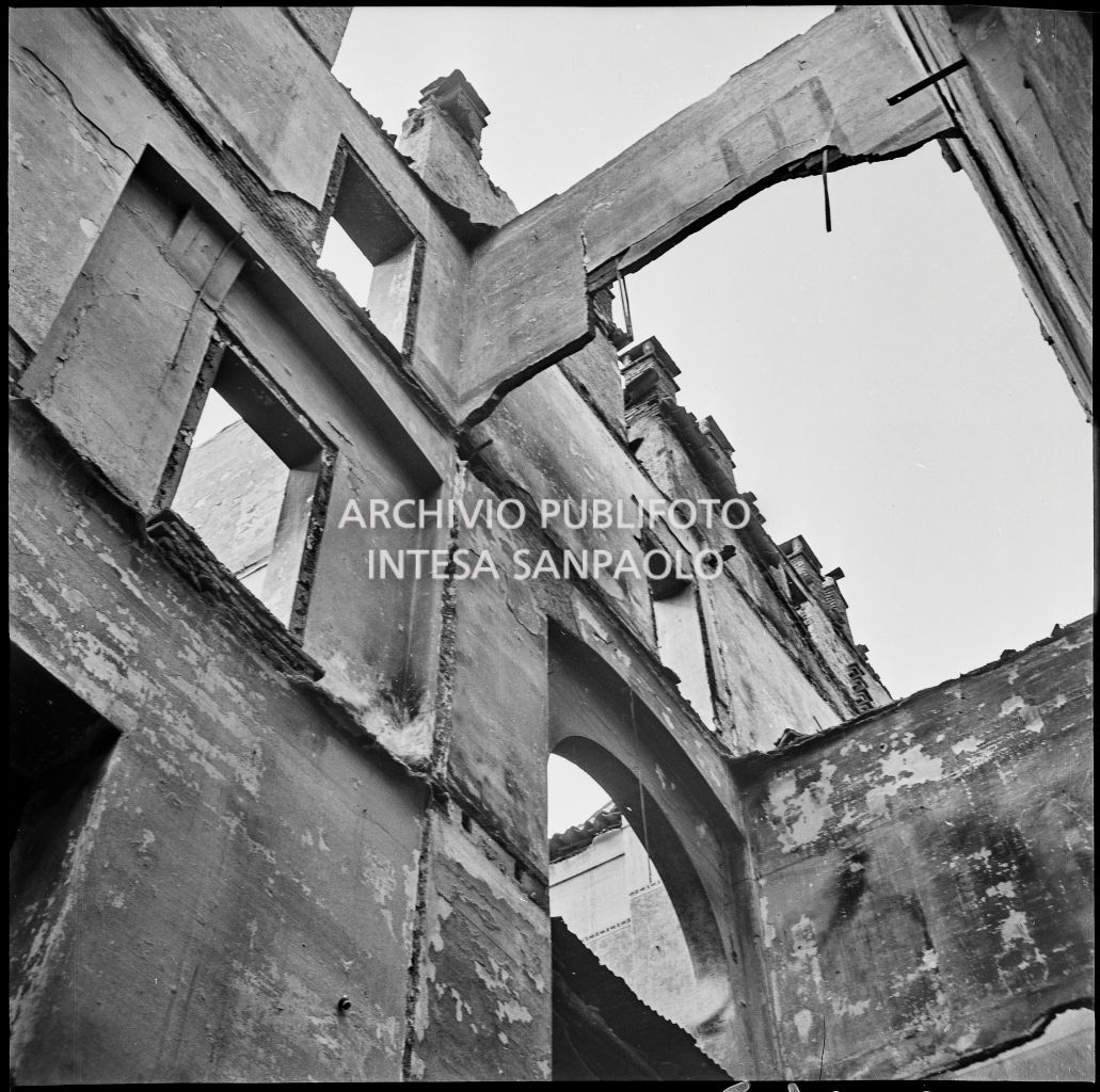 Bombardamenti. Calvi