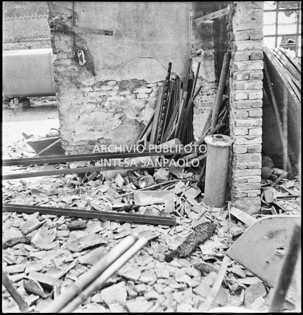 Bombardamenti. Essicatoi