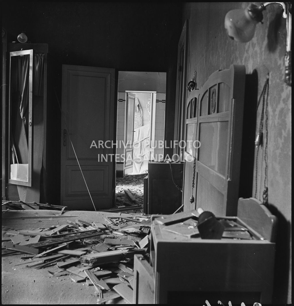 Bombardamenti. Galli