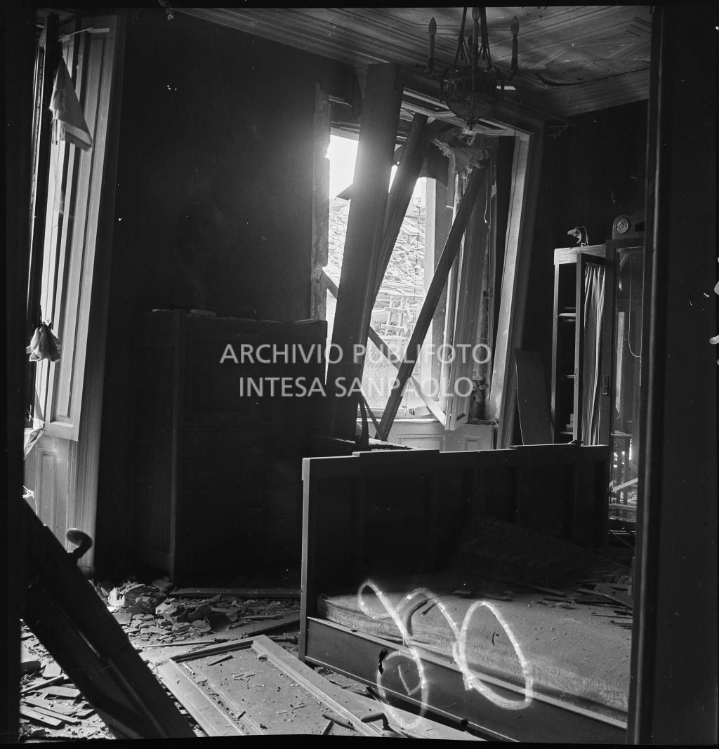 Bombardamenti. Galli