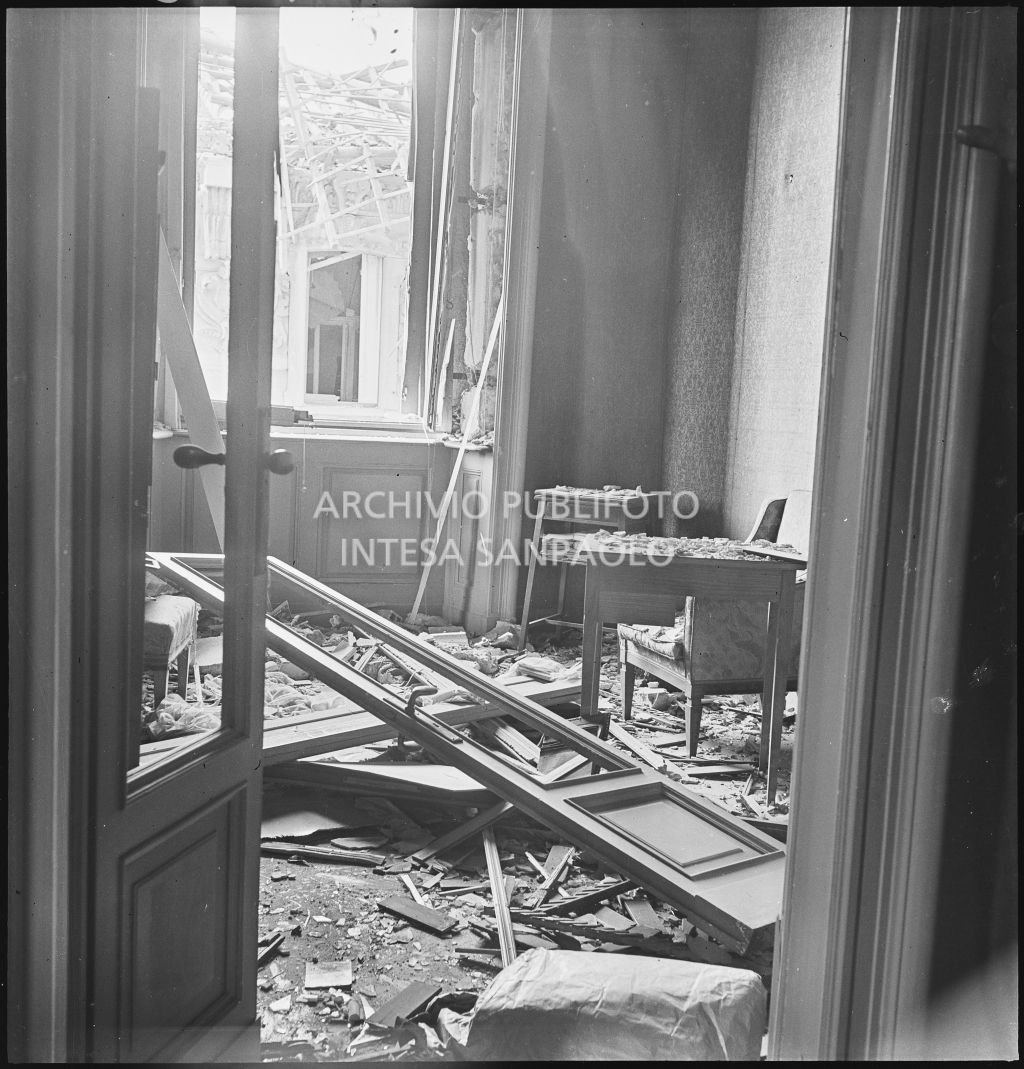 Bombardamenti. Galli