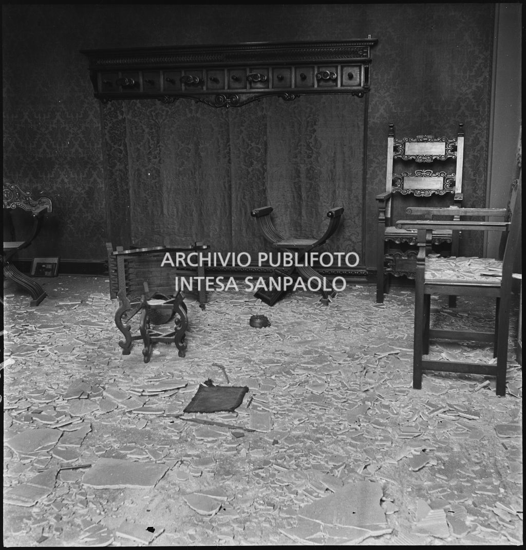 Bombardamenti. Galli