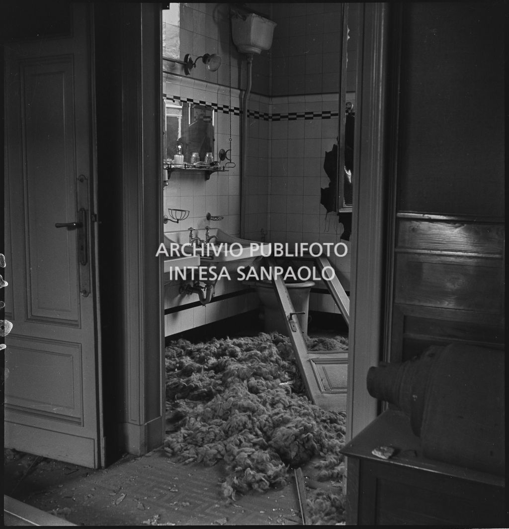 Bombardamenti. Galli