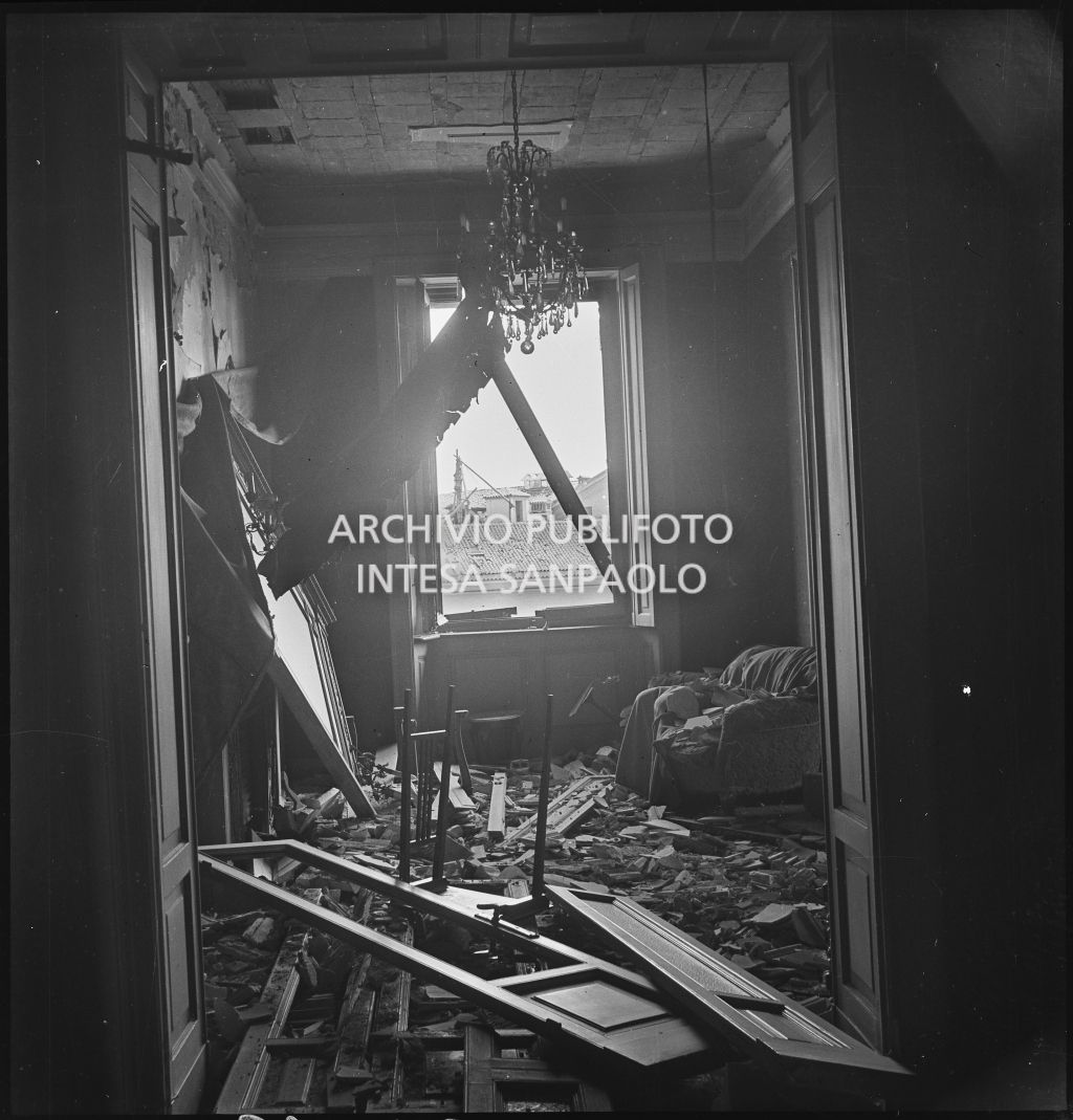 Bombardamenti. Galli