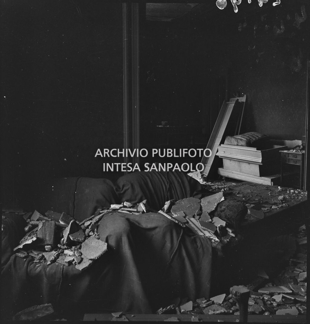 Bombardamenti. Galli