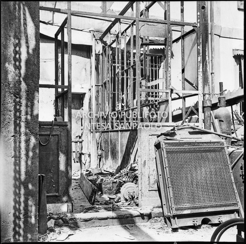 Bombardamenti. De Grandi