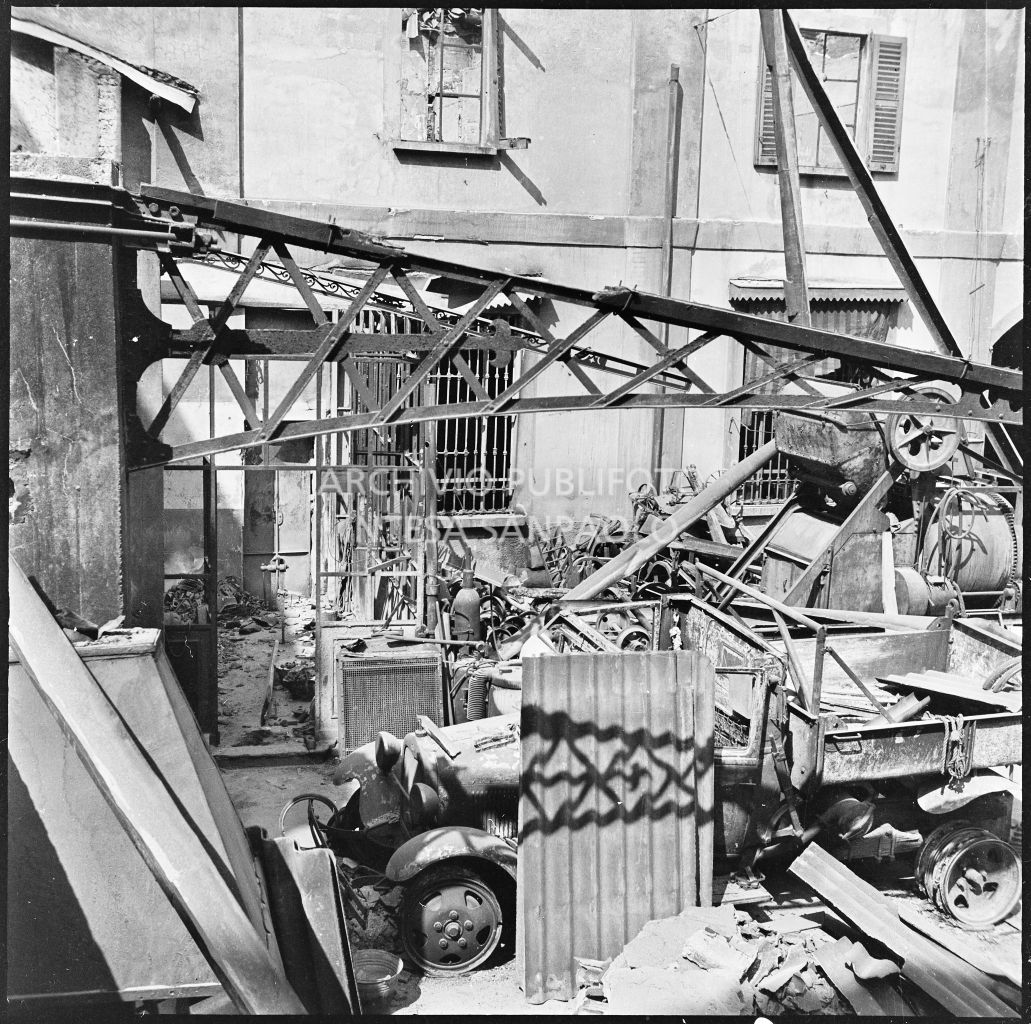 Bombardamenti. De Grandi