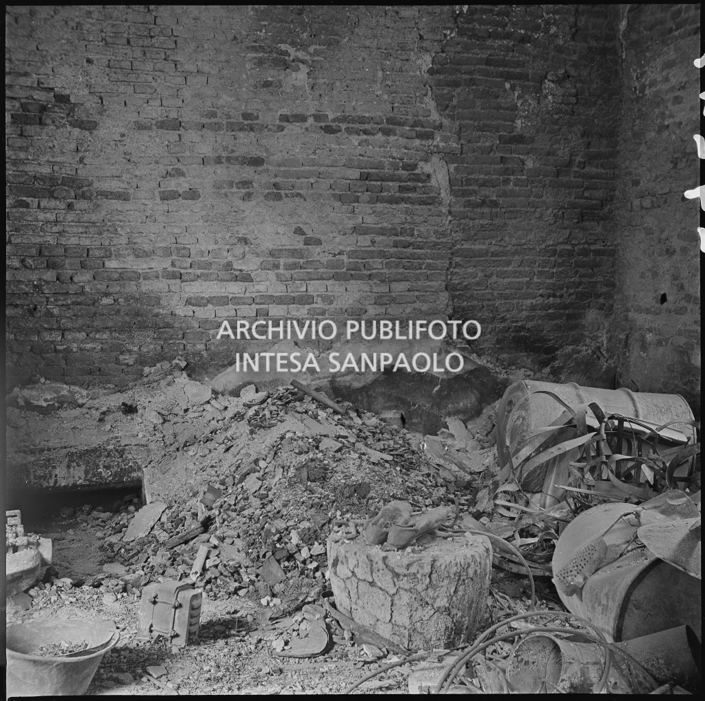 Bombardamenti. De Grandi