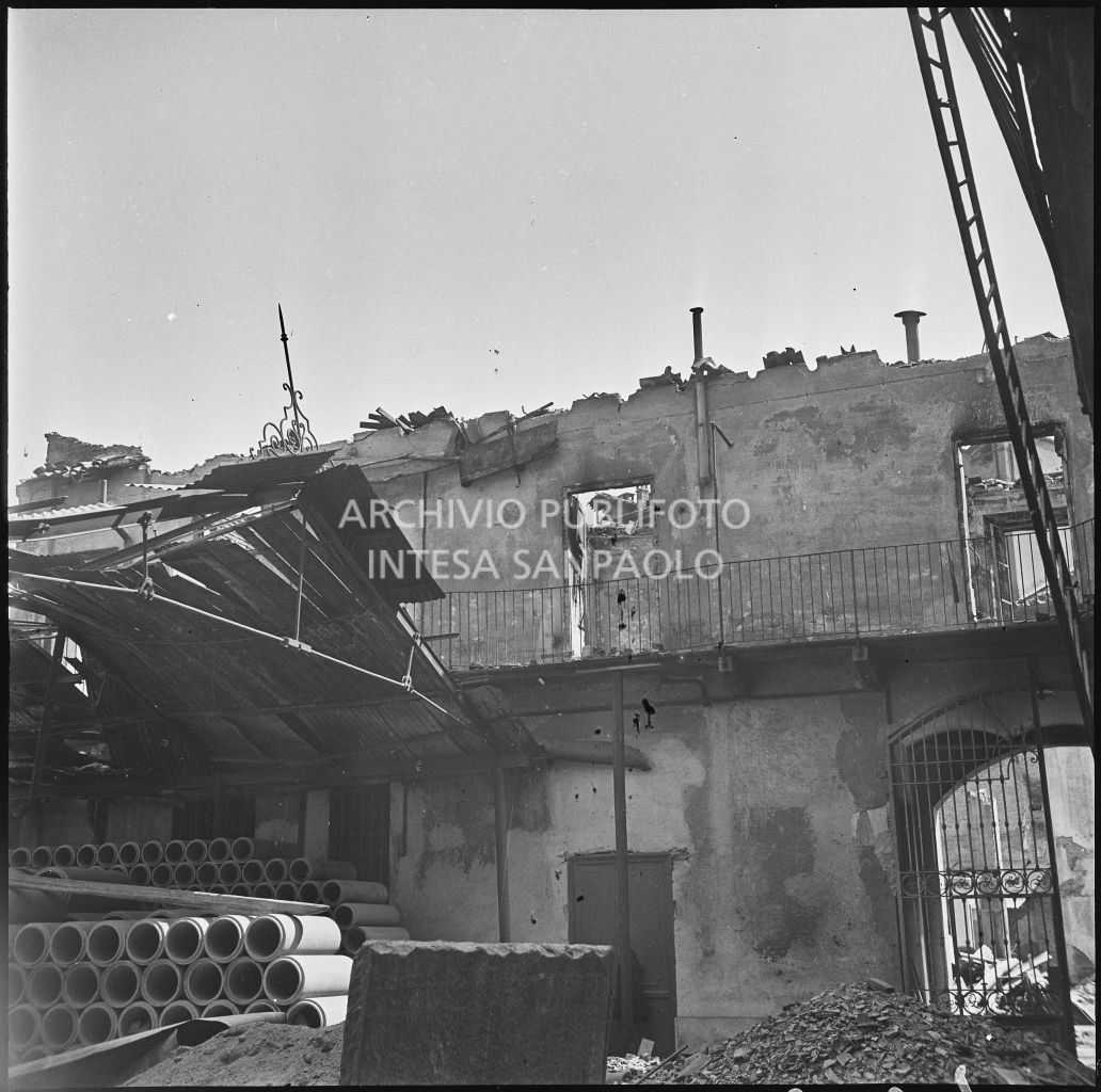 Bombardamenti. De Grandi