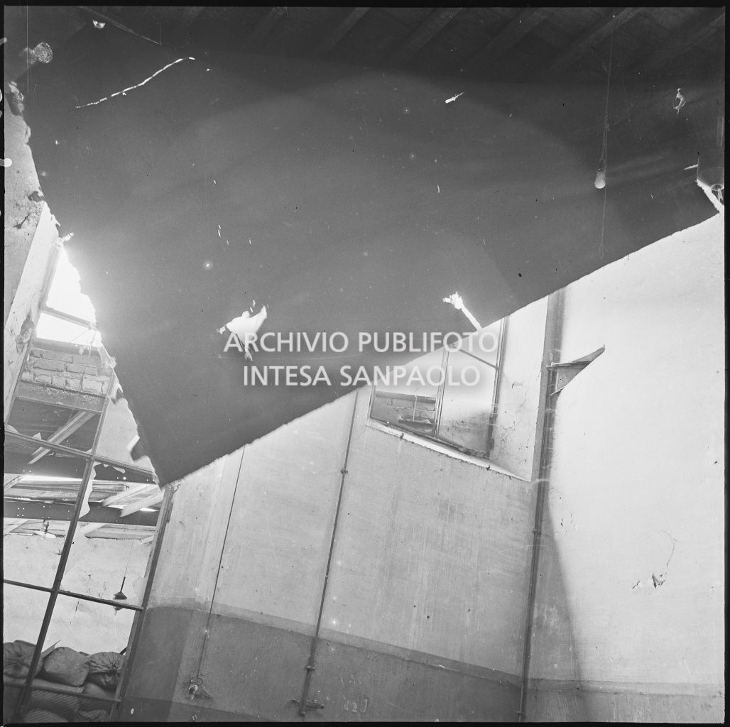 Bombardamenti. Ghezzi. Porta Volta