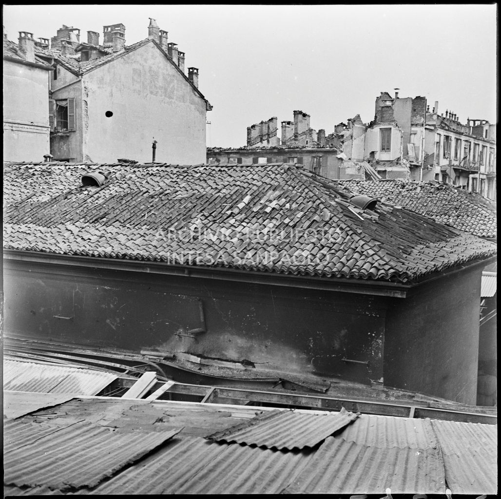 Bombardamenti. Ghezzi. Porta Volta