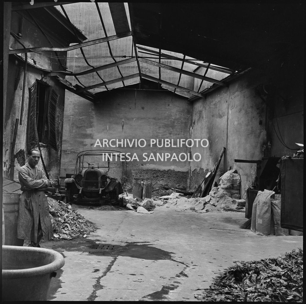 Bombardamenti. Ghezzi. Porta Volta