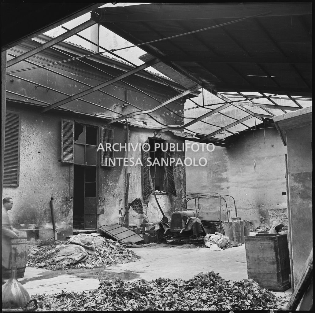 Bombardamenti. Ghezzi. Porta Volta