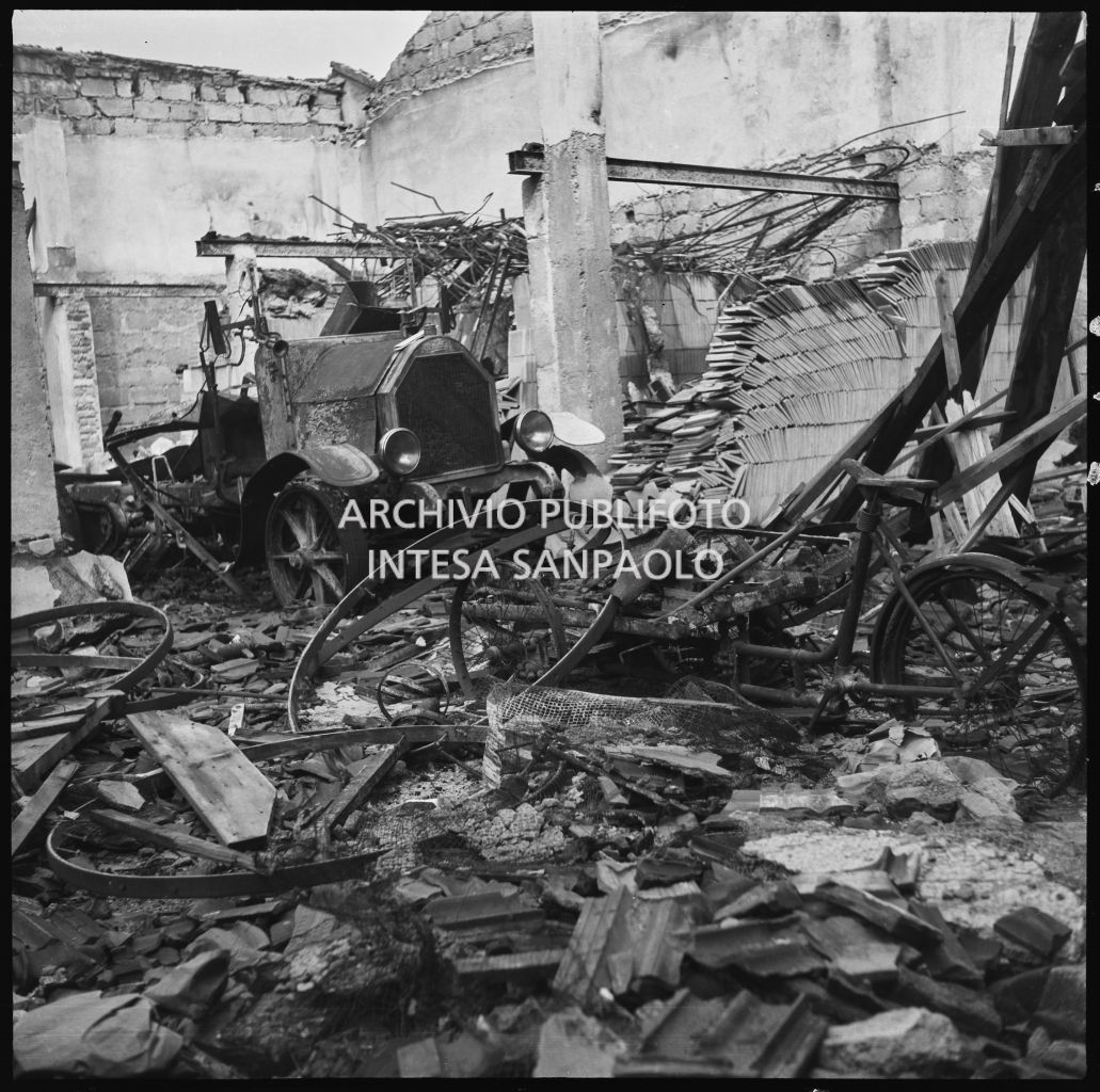 Bombardamenti. Moneta