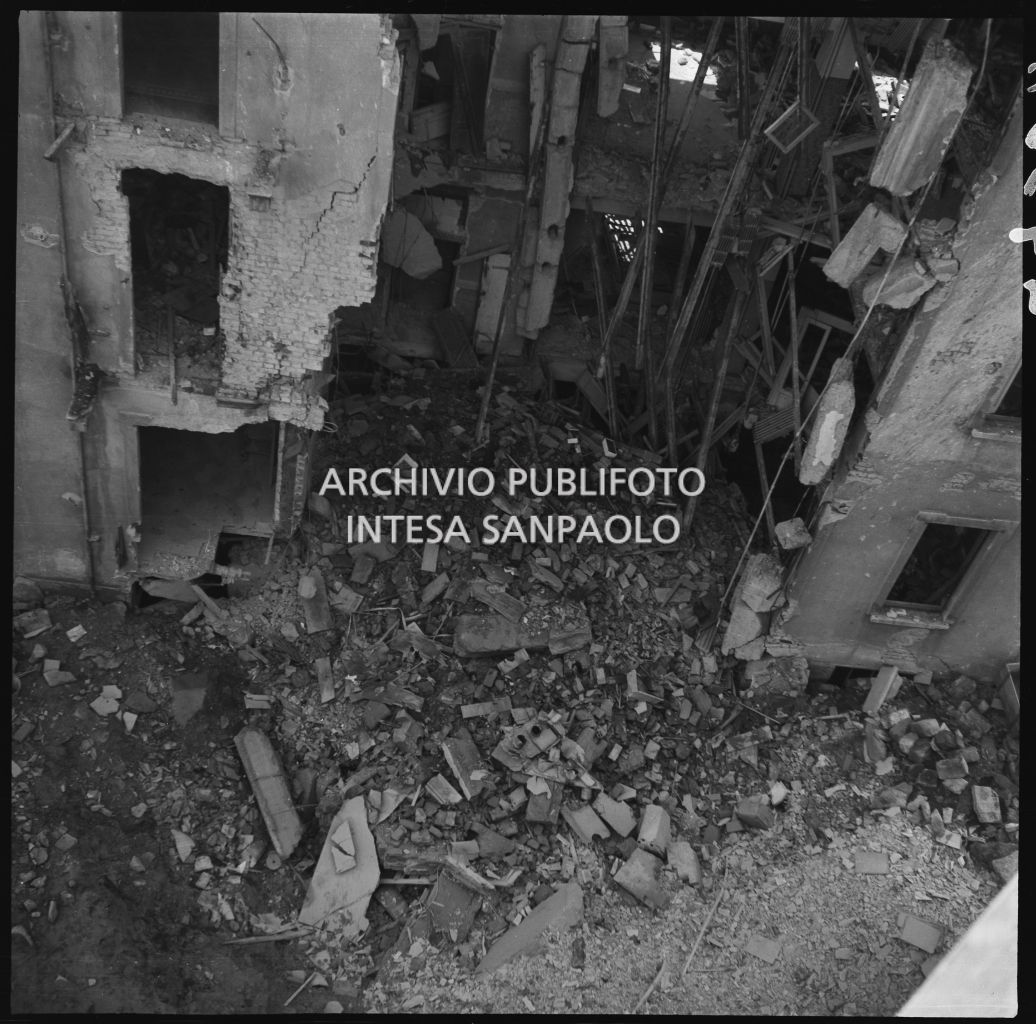 Bombardamenti. Moneta