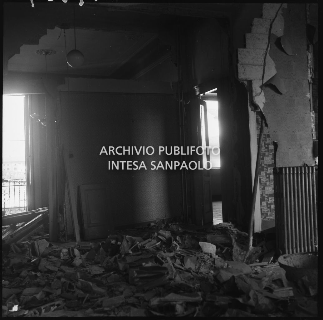 Bombardamenti. Moneta