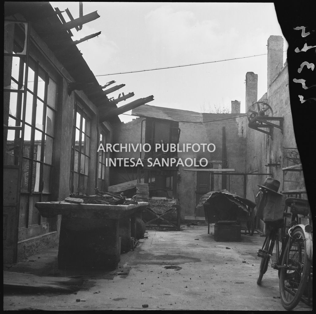 Bombardamenti. Moneta