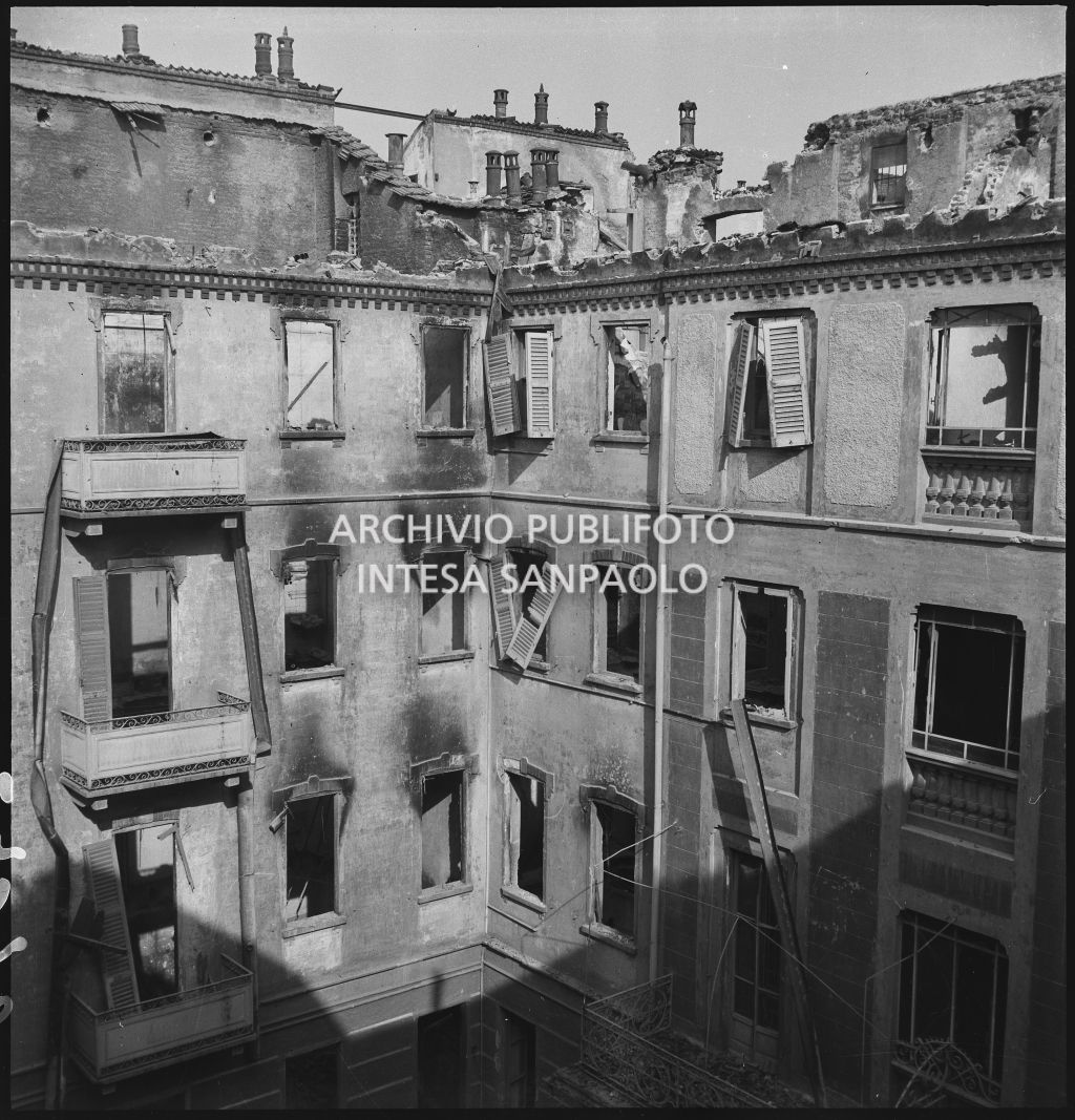 Bombardamenti. Monza. Via Manin 21